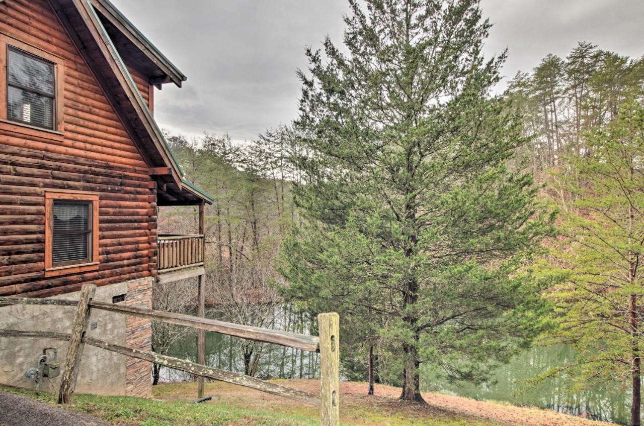 Cabin With Hot Tub About 2 Mi To Island In Pigeon Forge! Exterior photo